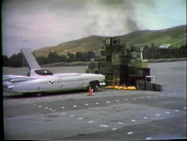 Vidéo Vintage : Ant Farm, Media Burn, 1975, Coul., son, 26 min Coll Mnam/Cci, Centre Pompidou